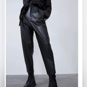 Zara Pant’s/ Zara Black Faux Leather High Rise Trousers Tapered Leg Black,Size S